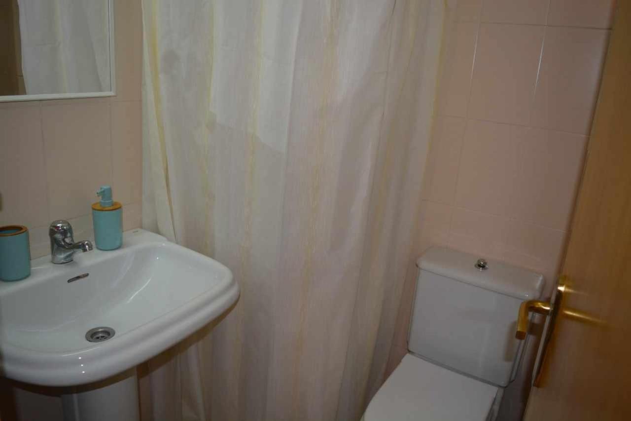 Apartamento Miquel 1 en centro de Tossa de Mar y a 3 minutos de la playa Exterior foto